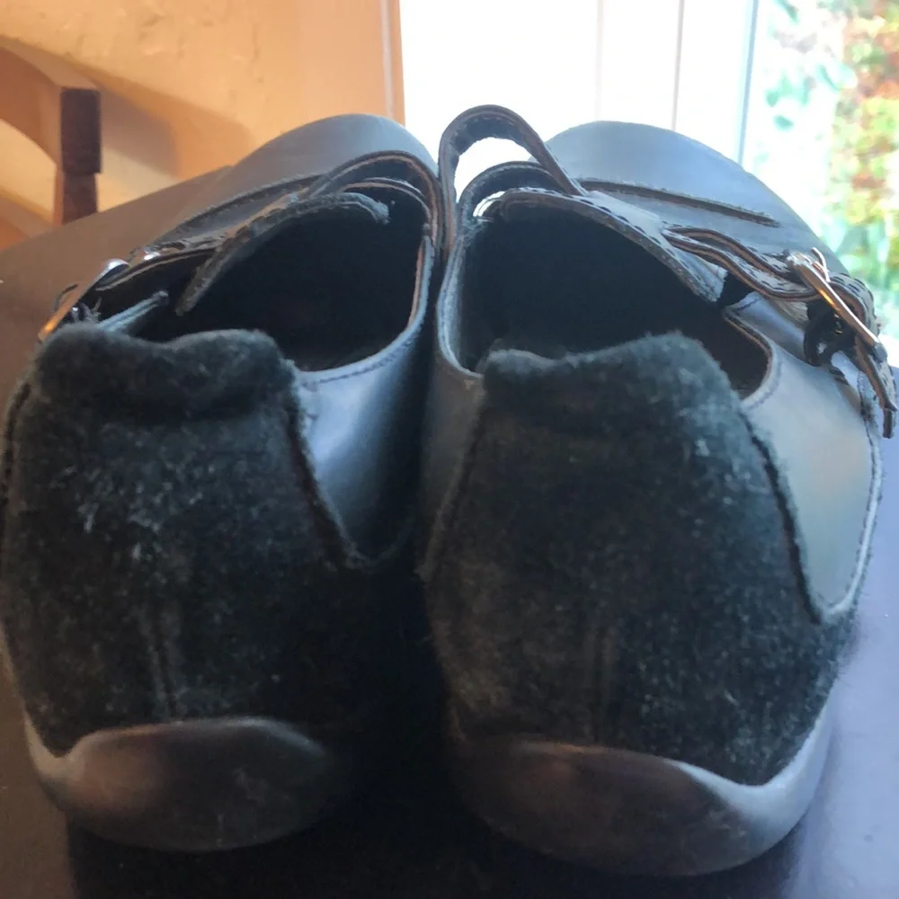 Dansko Oxford style black shoe with two front buckled size 40